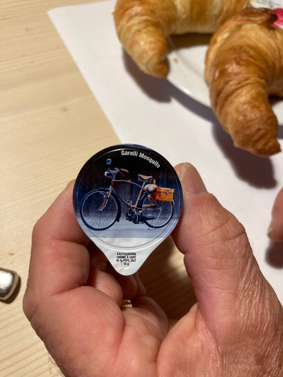 Das Velo ist bereits beim Frühstück Thema